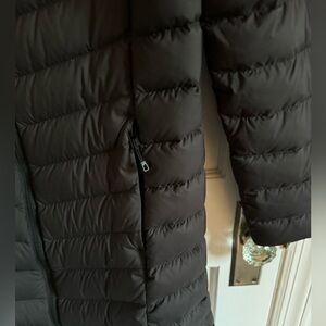 Patagonia women’s down jacket worn once perfect condition